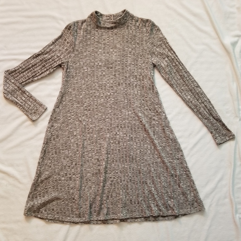 Long Sleeve Shift Dress